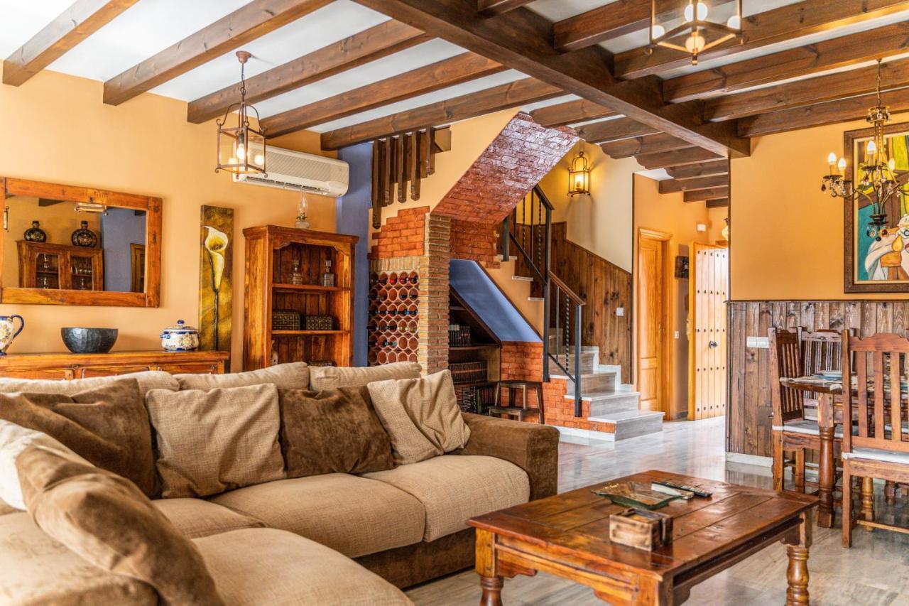 Villa Estilo Mediterranea Con Piscina, Jardin, Bbq Y Jacuzzi - Villa Bel Air Real Estepona Exteriör bild