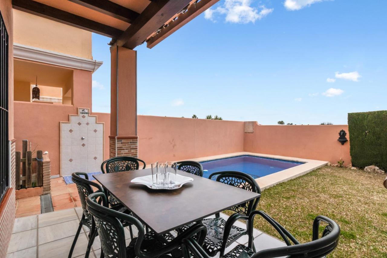 Villa Estilo Mediterranea Con Piscina, Jardin, Bbq Y Jacuzzi - Villa Bel Air Real Estepona Exteriör bild